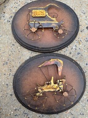 Metal Vintage Car Wall Plaque - Brown and Gold